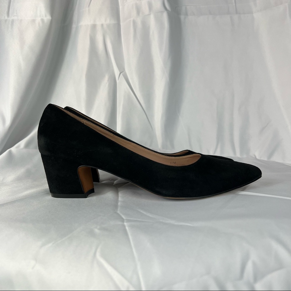 Línea Paolo Bardot Pump in Black Suede, size 8.5